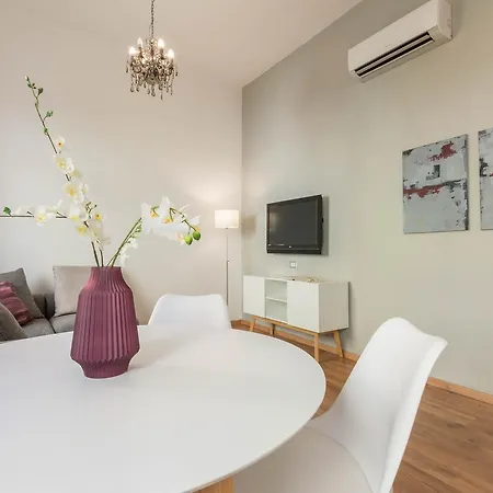 Helmi34 - Appartamento Dotato Di Tutti I Comfort Nel Centro Di Cagliari Exterior photo