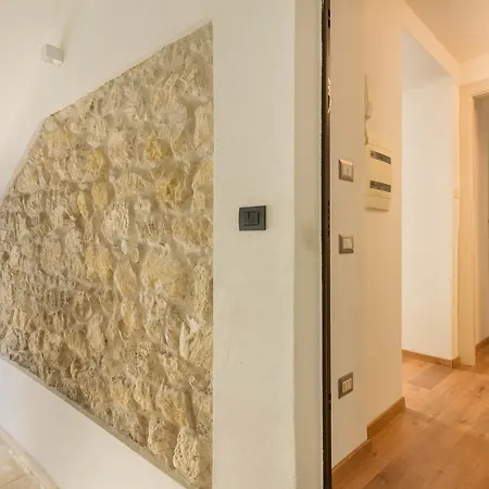 Helmi34 - Appartamento Dotato Di Tutti I Comfort Nel Centro Di Cagliari Exterior photo